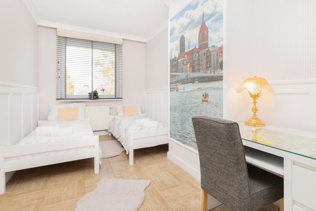 Apartment 350m To The Piastowska By Renters Prestige