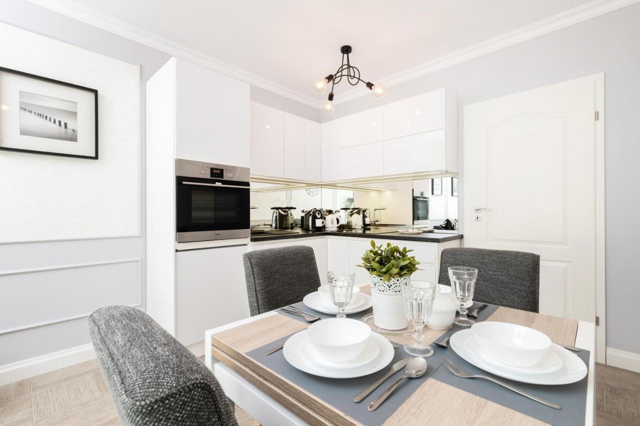 350m To The Piastowska By Renters Prestige Apartment Gdansk
